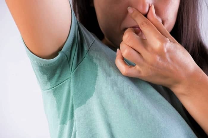 راهکارهای از بین بردن بوی بد زیر بغل